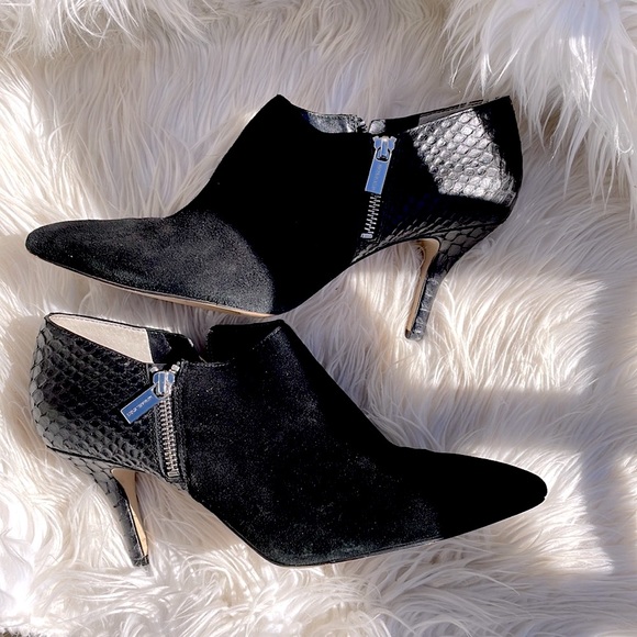 Michael Kors Clara Mid Bootie Suede Zip Heel EUC - Picture 6 of 13